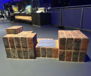 Hy Brick Bench 3