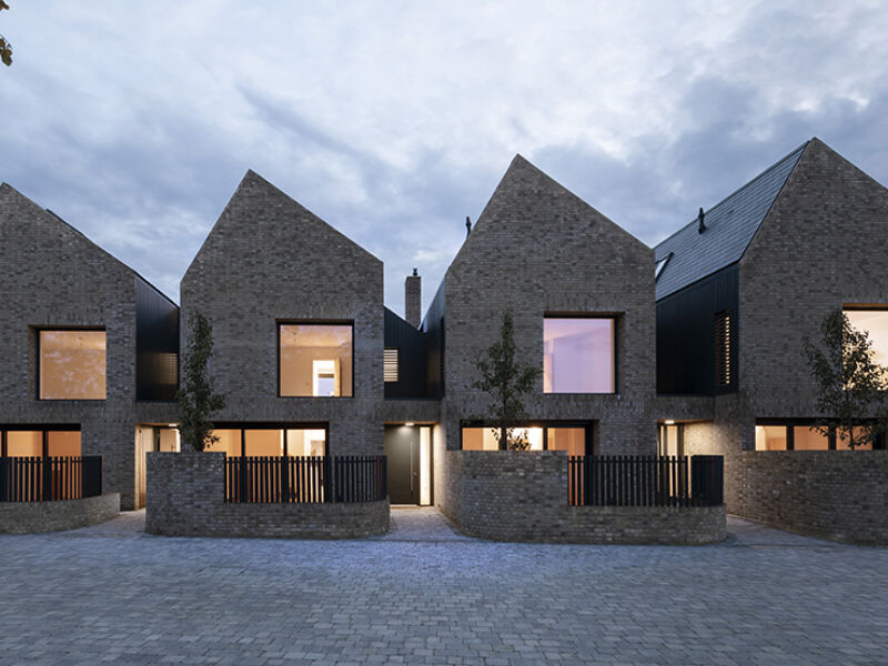 Woodside mews night 3